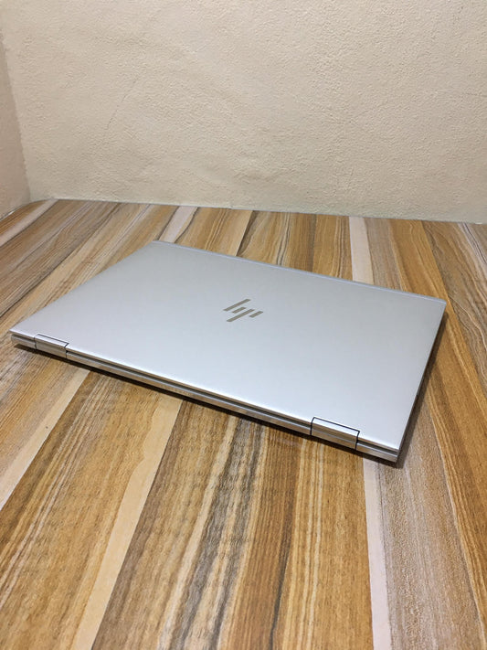 HP Elitebook 1030 G2 intel core i5