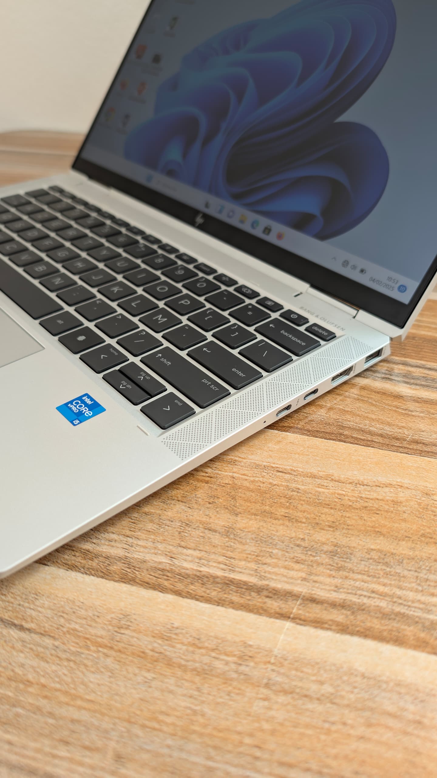 HP EliteBook x360 1030 G8 intel core i5 vPro